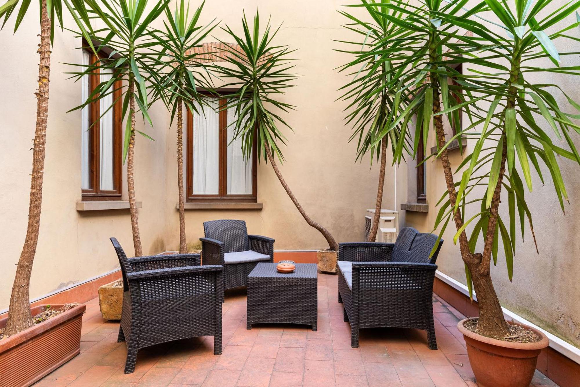 Signoria Apartment With Patio フィレンツェ エクステリア 写真